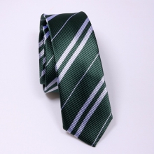 Зелена вратовръзка с бяло