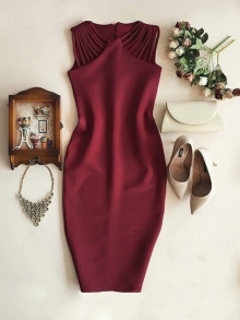 Ежедневна дамска рокля в бордо